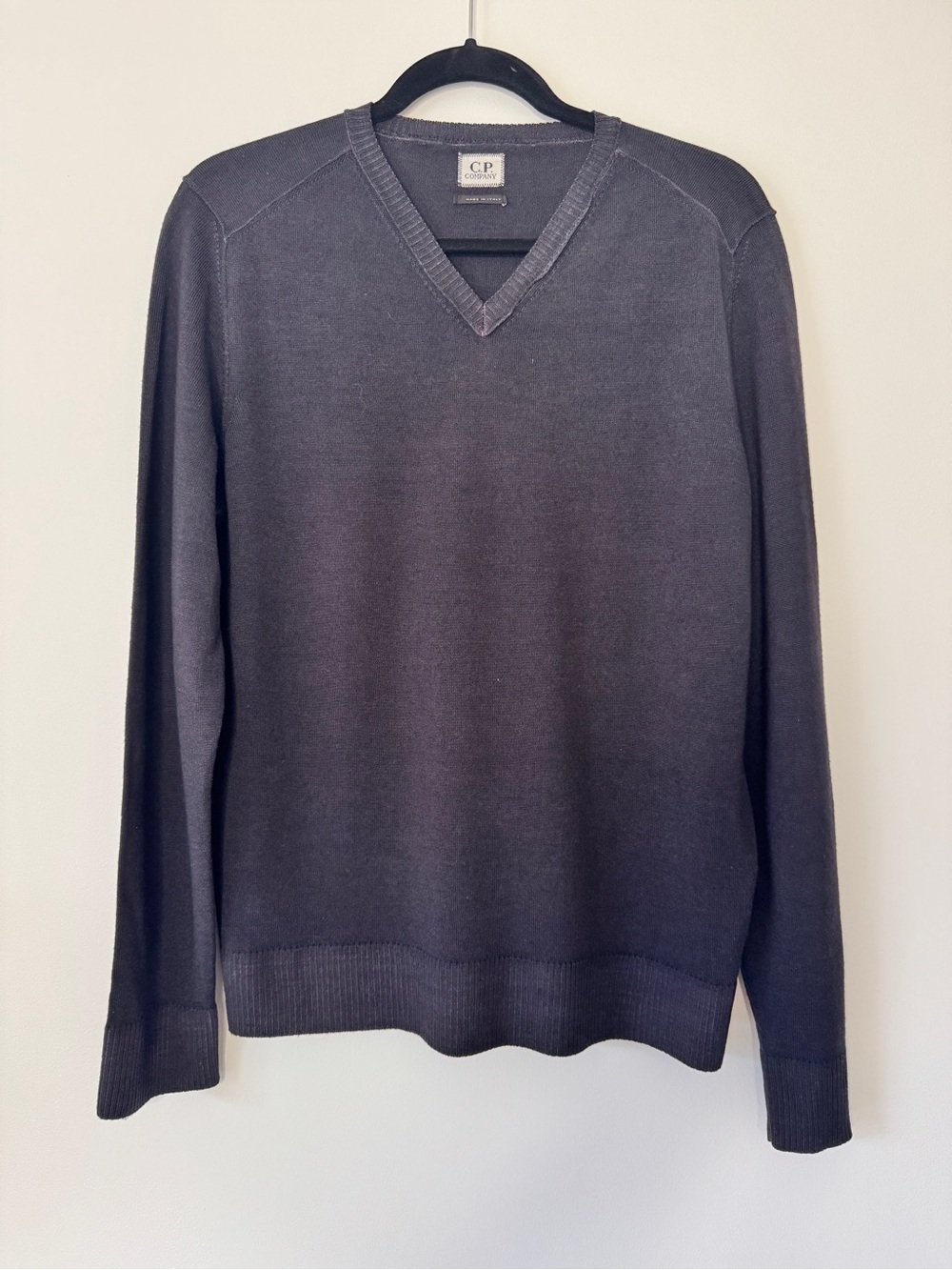 C.P. Company Sweater V Neck 100% Wool Lightweight Charcoal Gray Sz 50